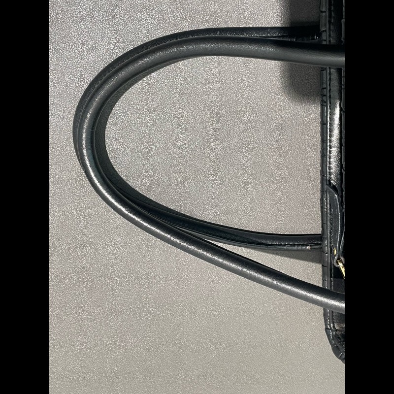 Miu Miu 黑色 經典款保齡球包 羊皮-22