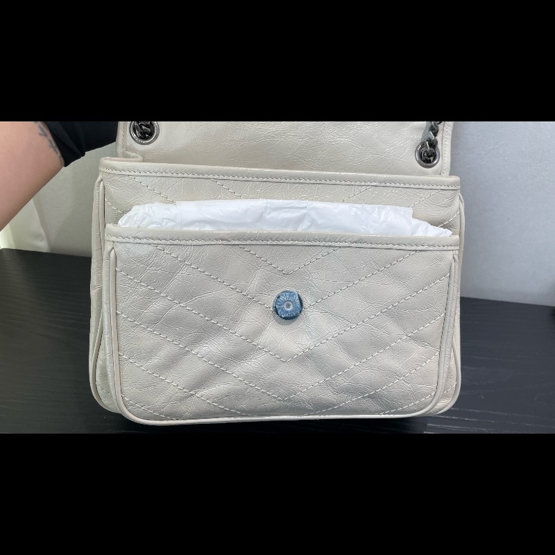 閒置❤️ YSL Niki 中號 老扣 奶油白-19