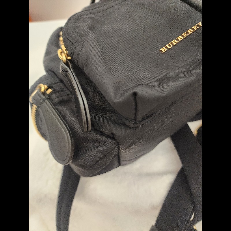 Burberry小號背包. 降落傘,肩帶可調整為斜背包-7