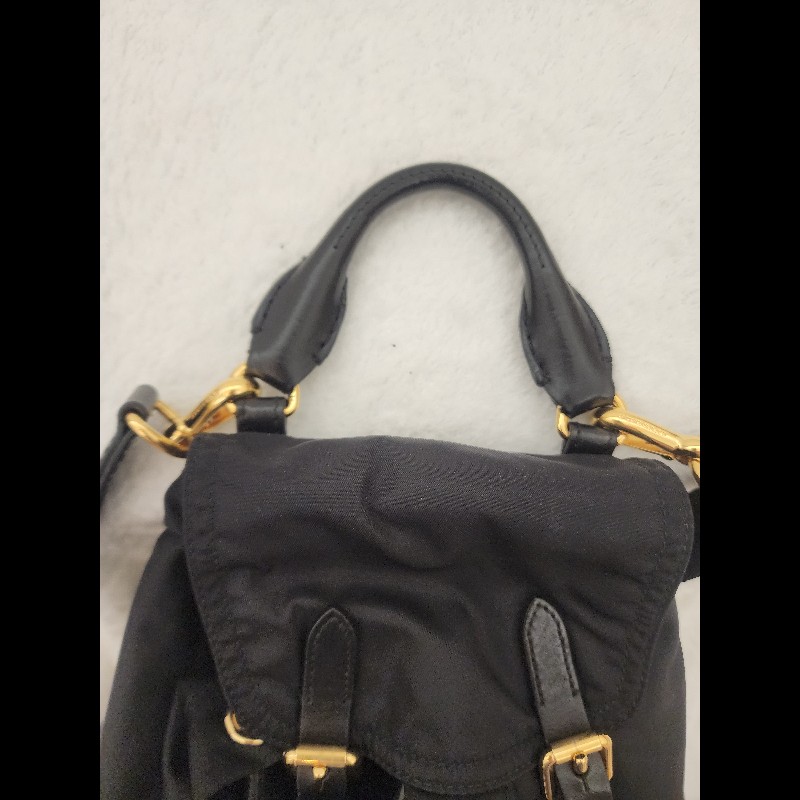 Burberry小號背包. 降落傘,肩帶可調整為斜背包-13