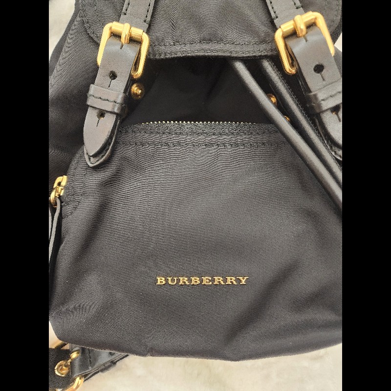 Burberry小號背包. 降落傘,肩帶可調整為斜背包-14