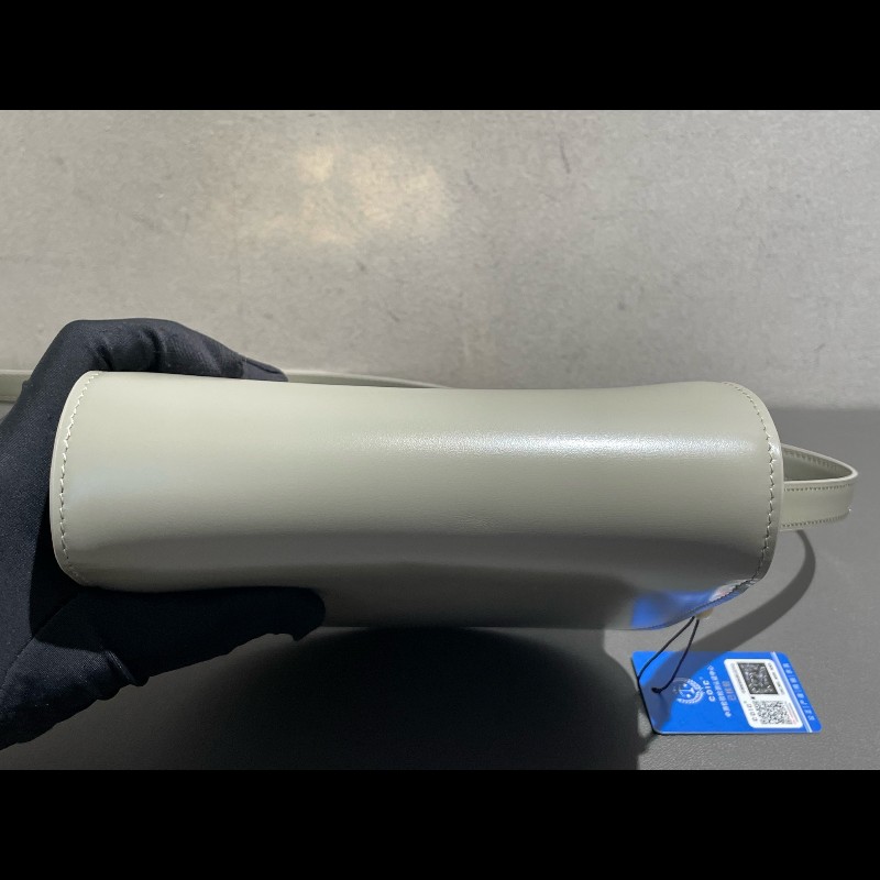 CELINE Besace CLEA 凱旋門金色鎖扣可調節肩帶 灰綠色馬鞍包-11