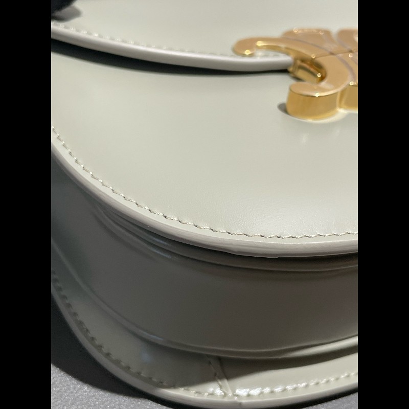 CELINE Besace CLEA 凱旋門金色鎖扣可調節肩帶 灰綠色馬鞍包-16