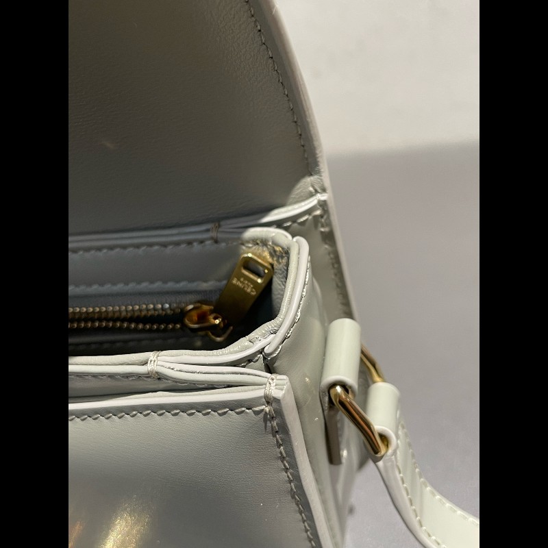 CELINE Besace CLEA 凱旋門金色鎖扣可調節肩帶 灰綠色馬鞍包-19