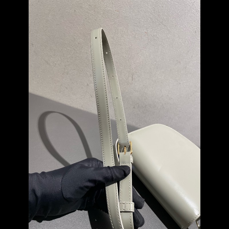 CELINE Besace CLEA 凱旋門金色鎖扣可調節肩帶 灰綠色馬鞍包-22