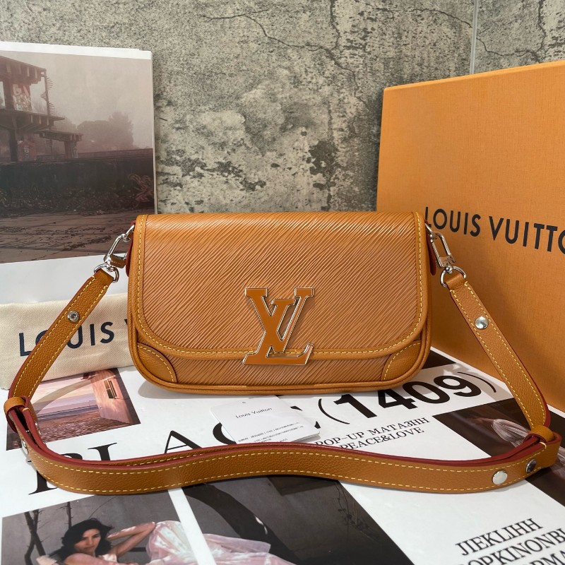 LOUIS VUITTON Buci 樹脂Logo標識 Epi粒面牛皮革  焦糖棕黃-2
