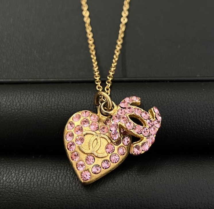🌷Chanel 粉色愛心水鑽項鍊｜經典花紋✦fufu style 精品✦ 氣質款｜項鍊-0