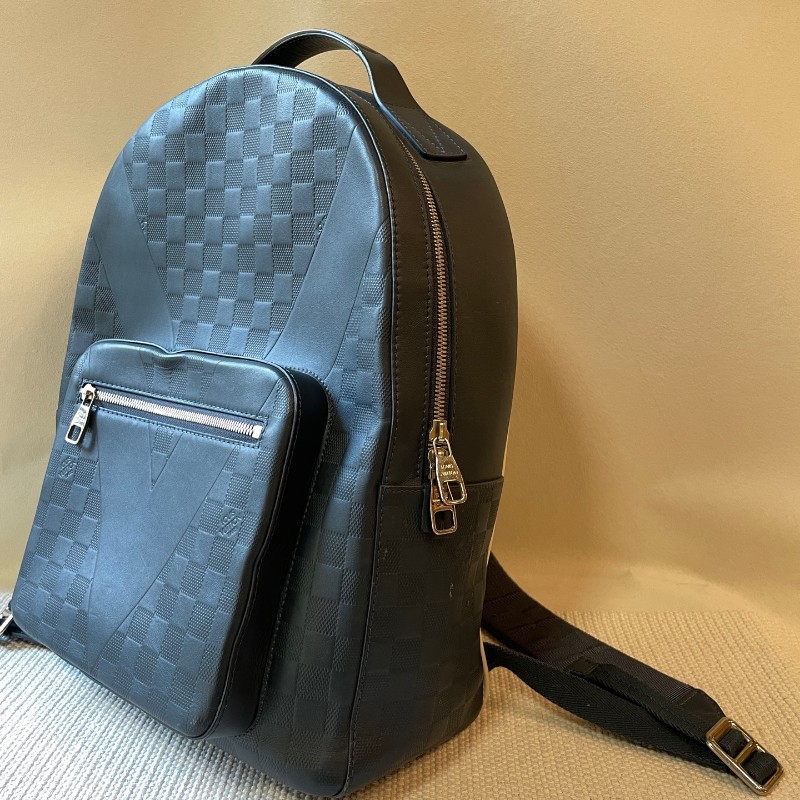 LV 美洲杯帆船赛系列限量全皮棋盤格後背包-4