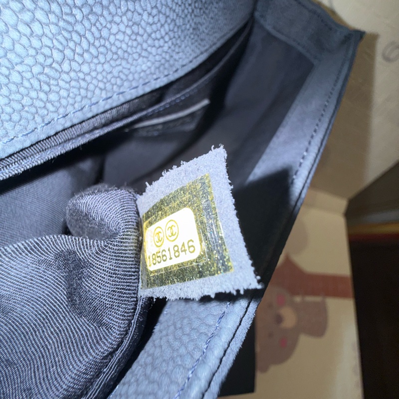 CHANEL BOY CAVIAR 25cm-8