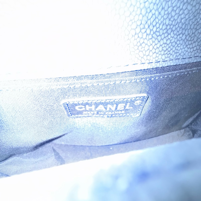 CHANEL BOY CAVIAR 25cm-11