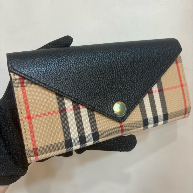 berberry 全新格紋扣式長夾-0