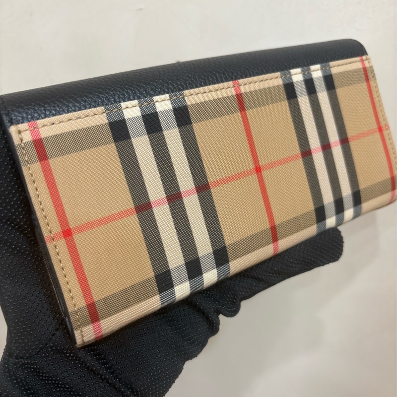 berberry 全新格紋扣式長夾-2