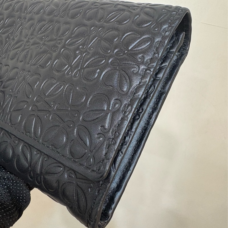 Loewe 黑色壓紋扣式長夾-3