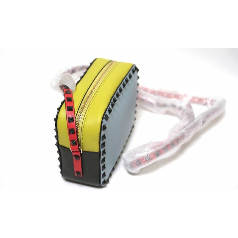 VALENTINO 多扣環斜背包-12