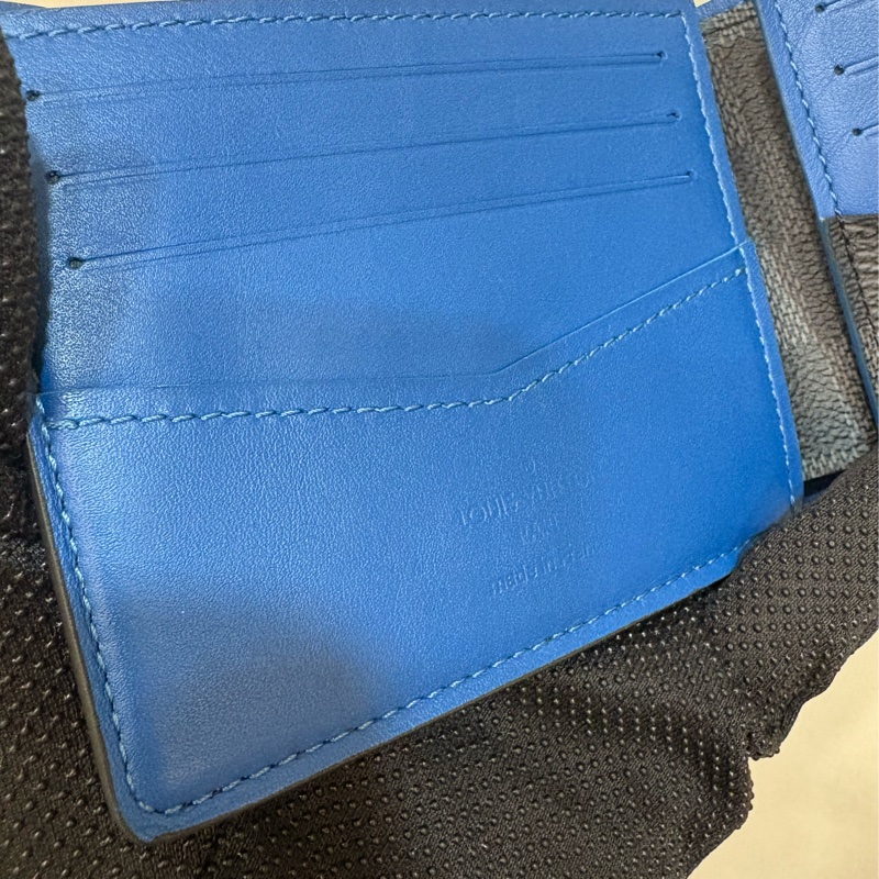LV 黑灰棋盤格拼色短夾-4