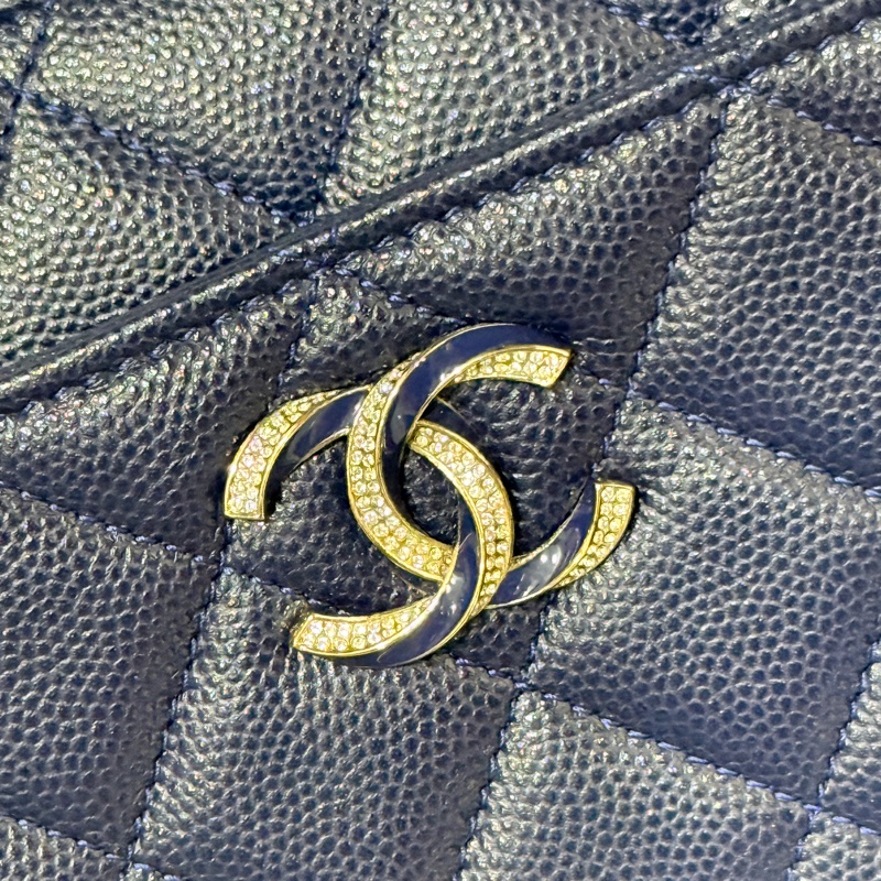 有點捨不得賣的香奈兒CHANEL W O C深藍牛皮 荔枝皮 荔紋 香奈兒 翻蓋斜背包-0
