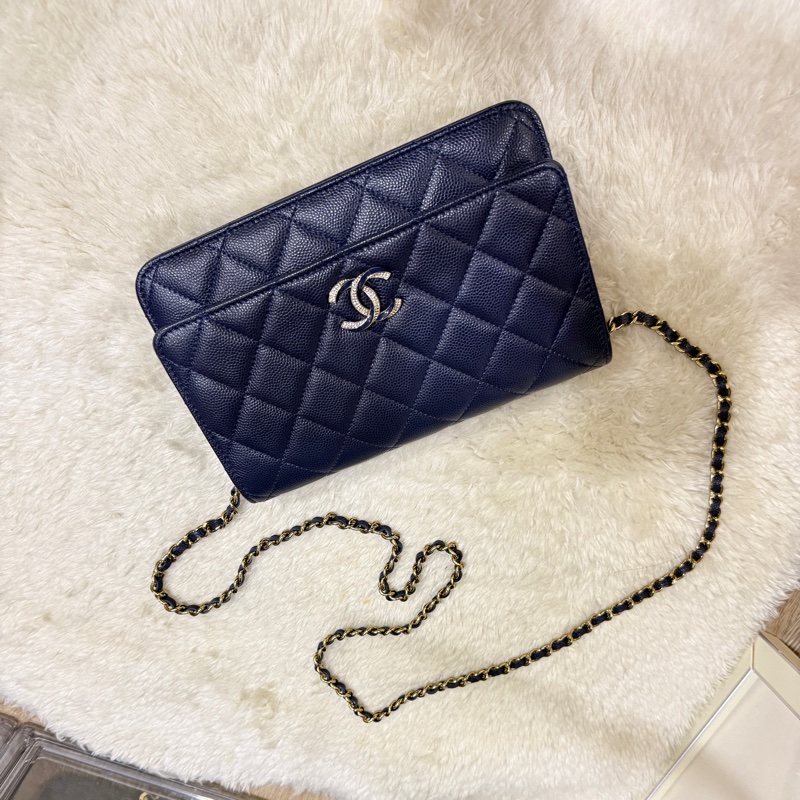 有點捨不得賣的香奈兒CHANEL W O C深藍牛皮 荔枝皮 荔紋 香奈兒 翻蓋斜背包-3