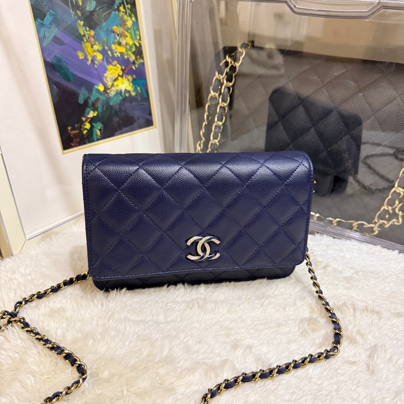 有點捨不得賣的香奈兒CHANEL W O C深藍牛皮 荔枝皮 荔紋 香奈兒 翻蓋斜背包-5