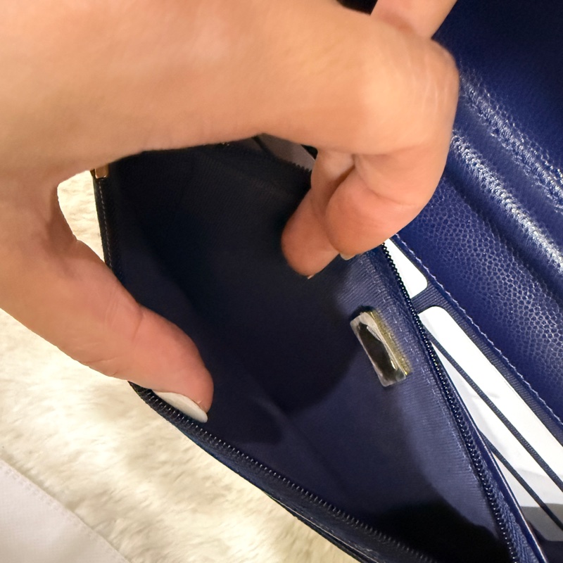 有點捨不得賣的香奈兒CHANEL W O C深藍牛皮 荔枝皮 荔紋 香奈兒 翻蓋斜背包-15