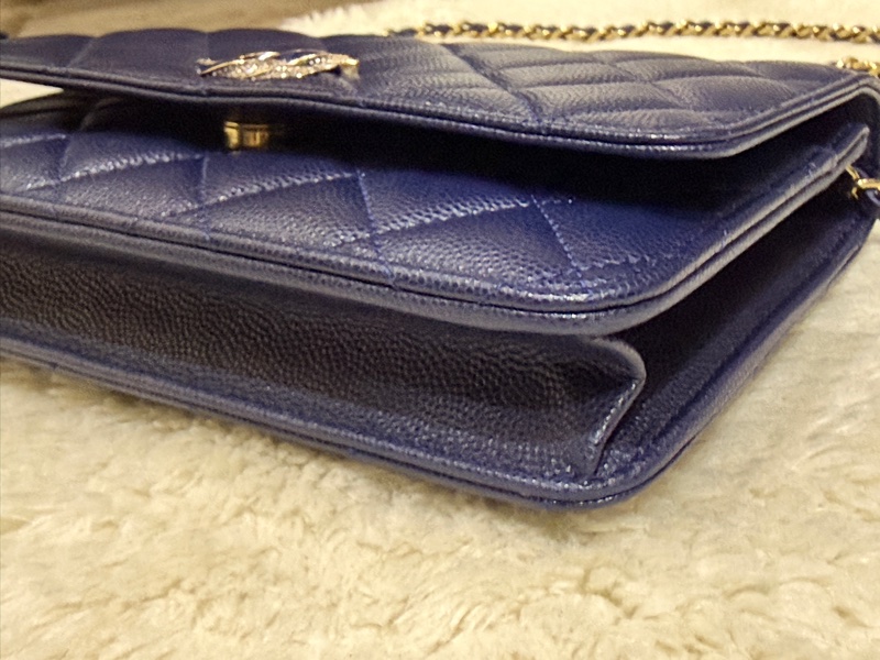 有點捨不得賣的香奈兒CHANEL W O C深藍牛皮 荔枝皮 荔紋 香奈兒 翻蓋斜背包-25