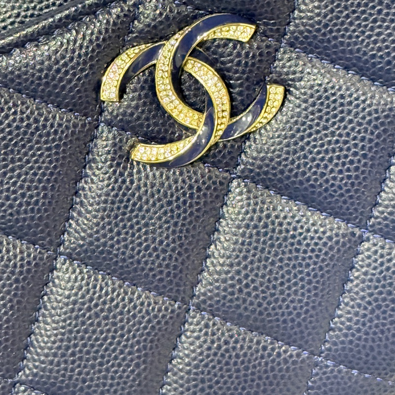 有點捨不得賣的香奈兒CHANEL W O C深藍牛皮 荔枝皮 荔紋 香奈兒 翻蓋斜背包-43