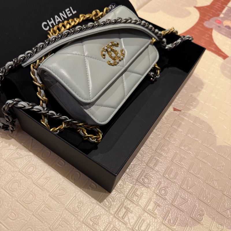 CHANEL BAG 19-1