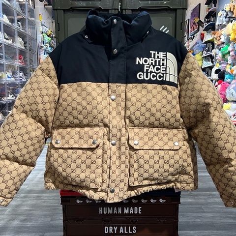 Gucci x TNF 羽絨外套Os / S碼