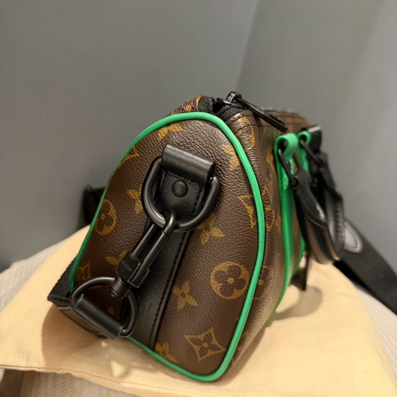 Louis Vuitton LV 經典老花拼綠色 Keepall25 斜背包-9