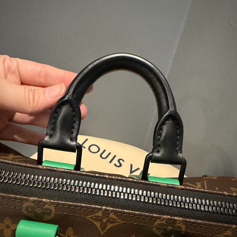 Louis Vuitton LV 經典老花拼綠色 Keepall25 斜背包-30