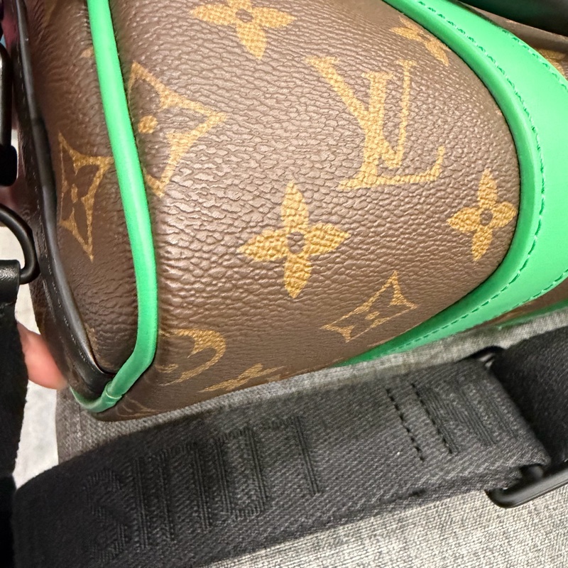 Louis Vuitton LV 經典老花拼綠色 Keepall25 斜背包-38