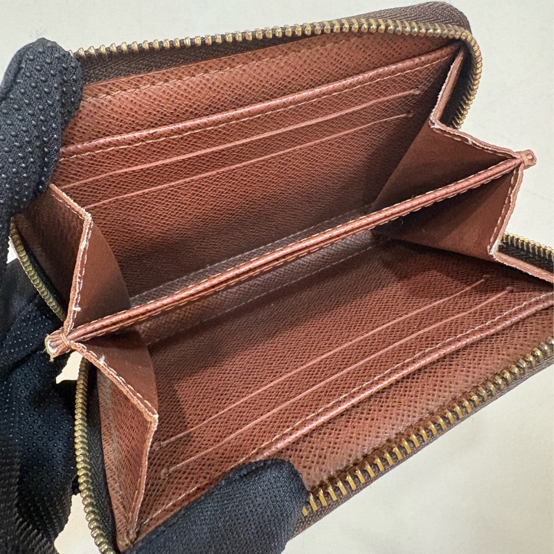 LV 老花拉鍊ㄇ字零錢包-4