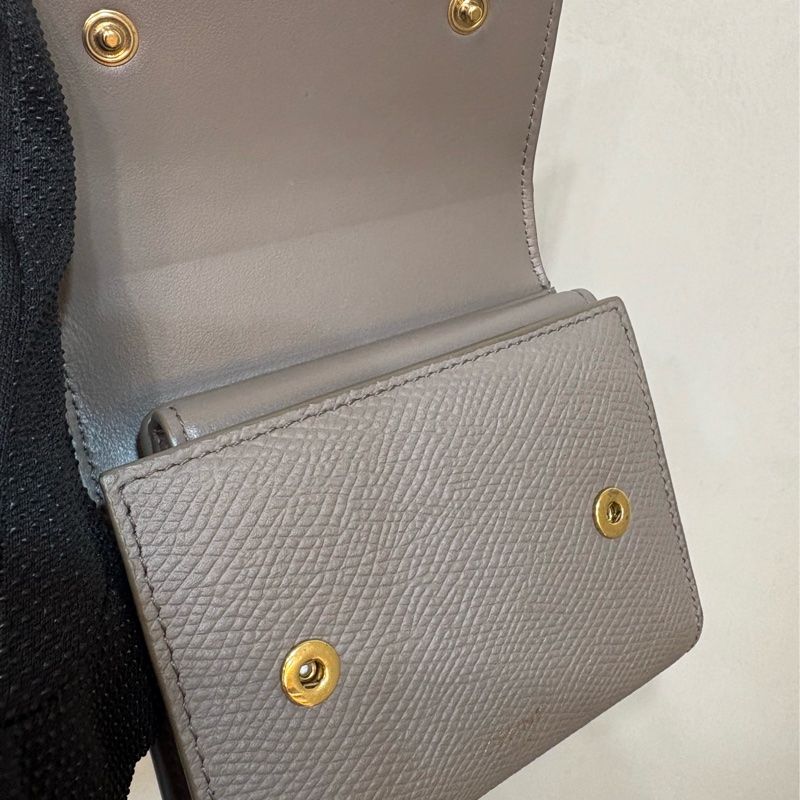 Celine 大象灰 素面皮革三折短夾-3