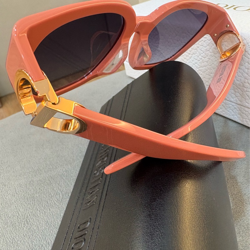Dior 迪奧新款蒙田系列蜜桃🍑粉太陽眼鏡-3
