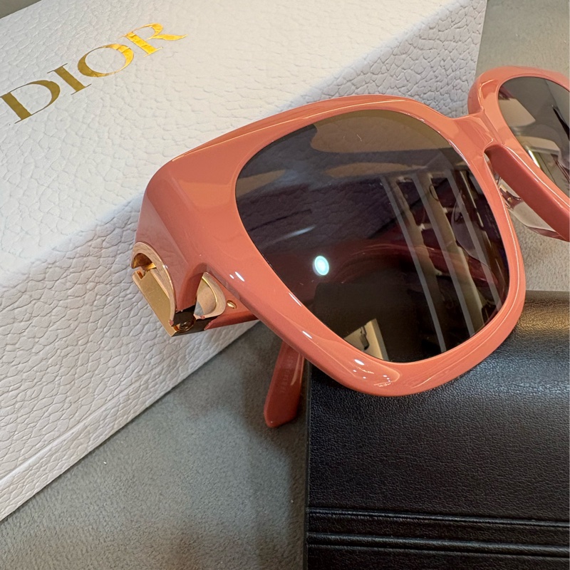 Dior 迪奧新款蒙田系列蜜桃🍑粉太陽眼鏡-4