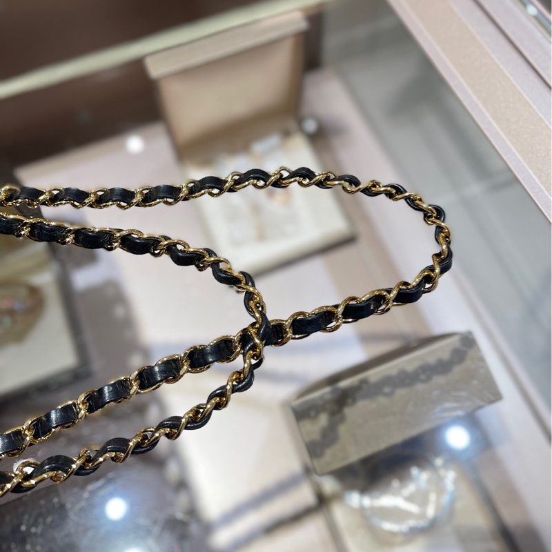 Chanel 香奈兒 購物袋鏈條tote包  黑金牛皮耐用 尺寸21*30.5*20,正常使用痕跡-7