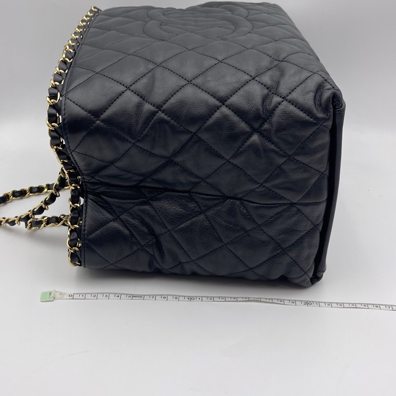 Chanel 香奈兒 購物袋鏈條tote包  黑金牛皮耐用 尺寸21*30.5*20,正常使用痕跡-9