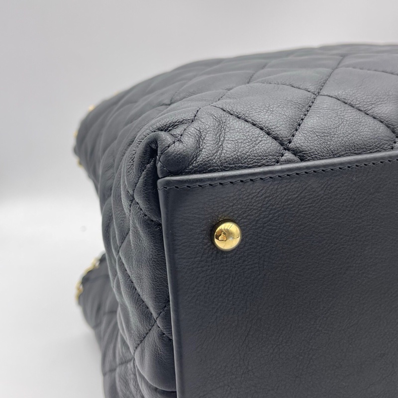 Chanel 香奈兒 購物袋鏈條tote包  黑金牛皮耐用 尺寸21*30.5*20,正常使用痕跡-12