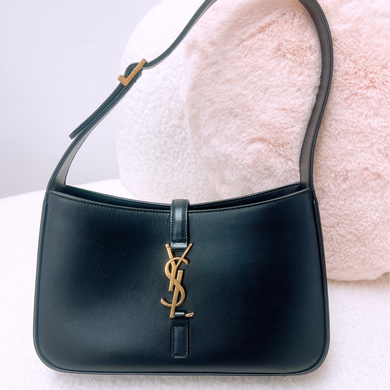YSL le5a7 hobo 黑金腋下包-0