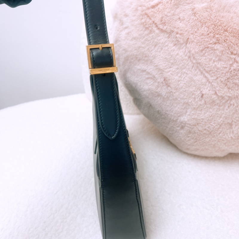 YSL le5a7 hobo 黑金腋下包-3