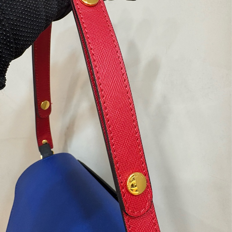 MARNI Trunk 斜背包/單肩包 黑藍紅 風琴包-4