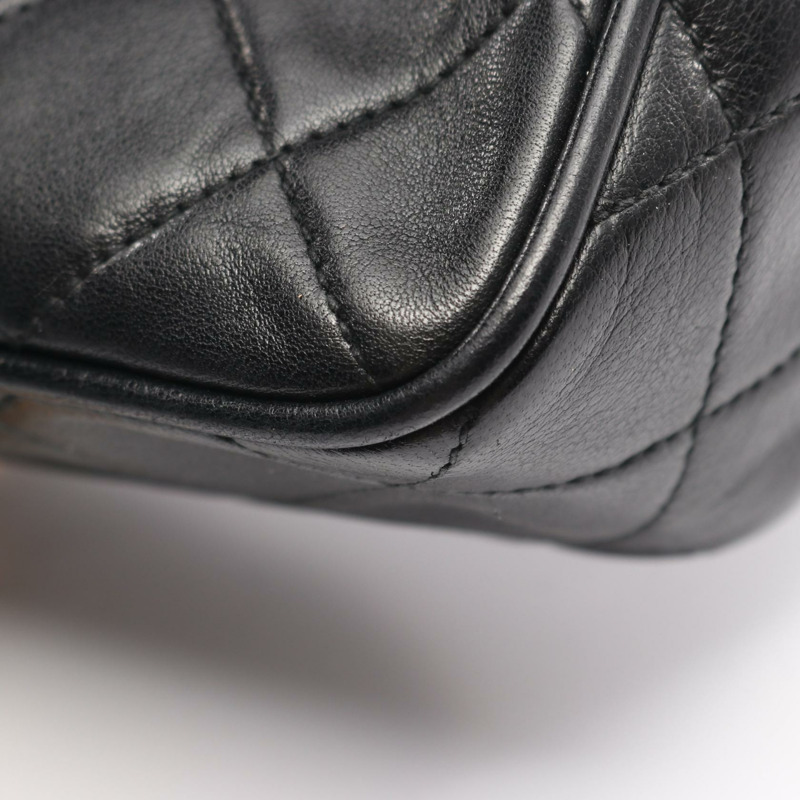 香奈兒 (CHANEL) Matelasse 鏈條斜挎包，流蘇羊皮，黑色，二手，金色五金-11