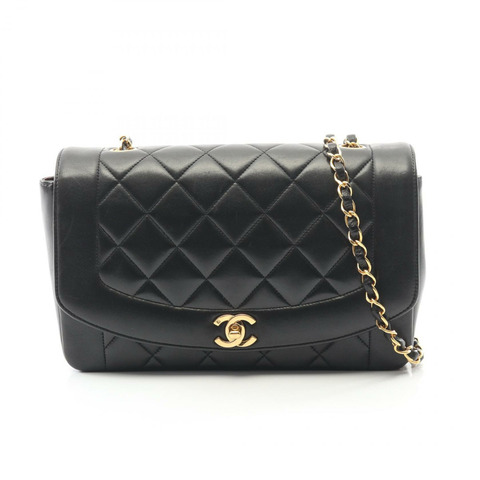 香奈兒 (CHANEL) 絎縫 Diana 翻蓋鏈條斜挎包，羊皮材質，黑色，二手，金色五金
