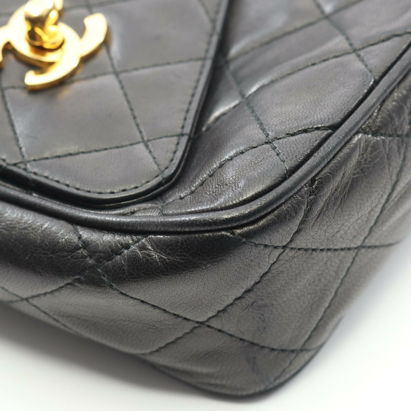 香奈兒 (CHANEL) 絎縫鏈條斜挎單肩包，羊皮材質，黑色，二手，女士款，金色五金-5