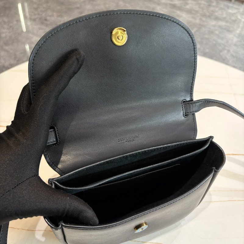*SHIHNA名牌精品* YSL KAIA 小款滑面牛皮馬鞍包-3