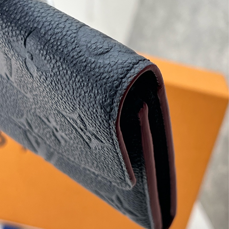 💗香緹國際精品💗 672 EMILIE 海軍藍壓紋長夾 晶片款-2