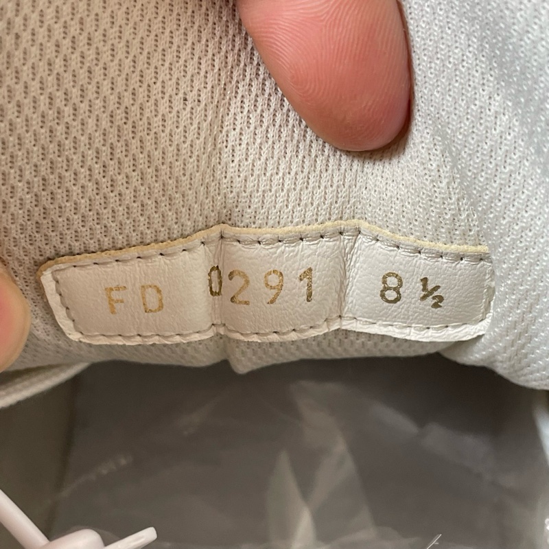 lv trainer白藍牛仔42.5碼無盒，成色不錯-4