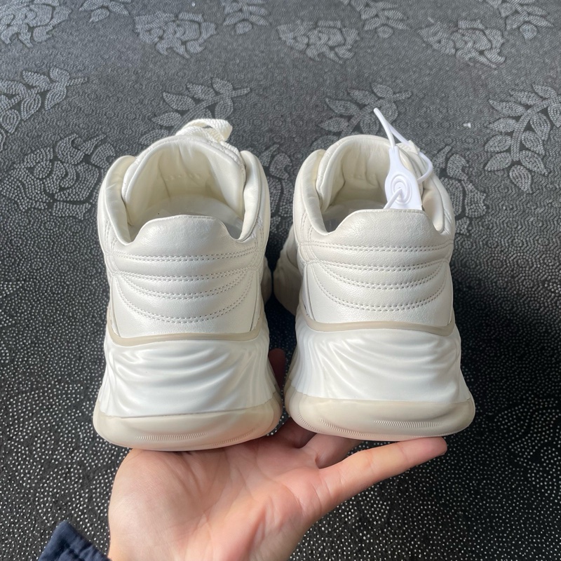 gucci白灰運動鞋36.5碼無盒，成色充新磨損小-2