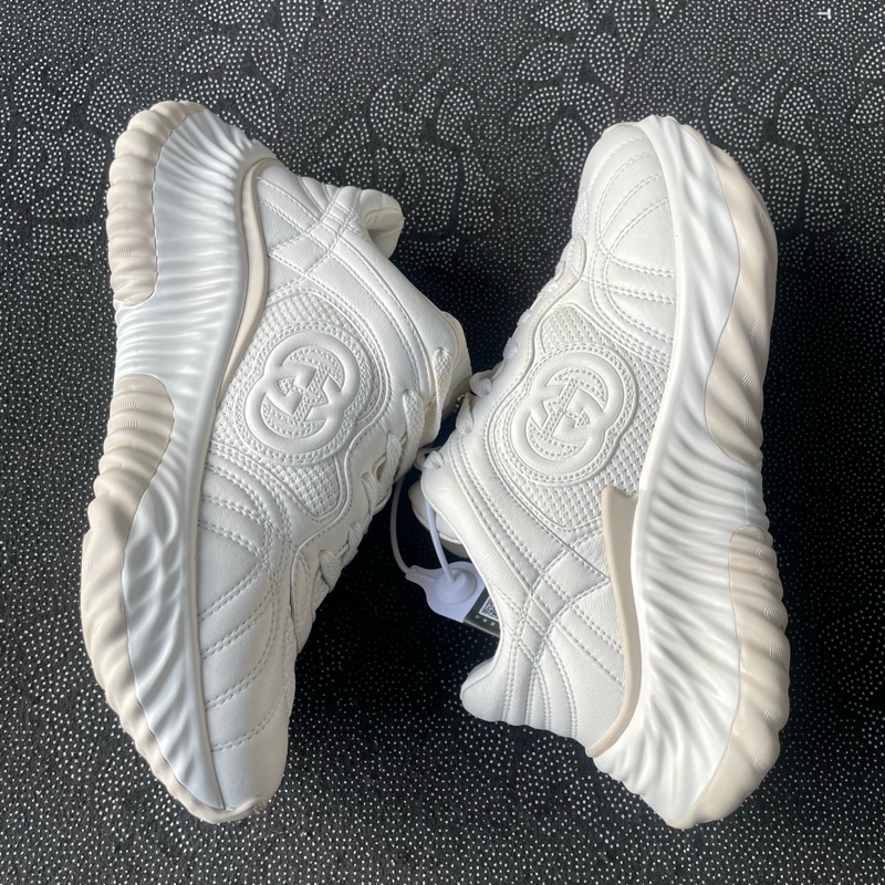 gucci白灰運動鞋36.5碼無盒，成色充新磨損小-8