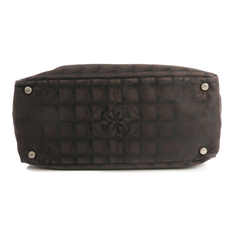 CHANEL 尼龍New Travel Line肩背袋-3