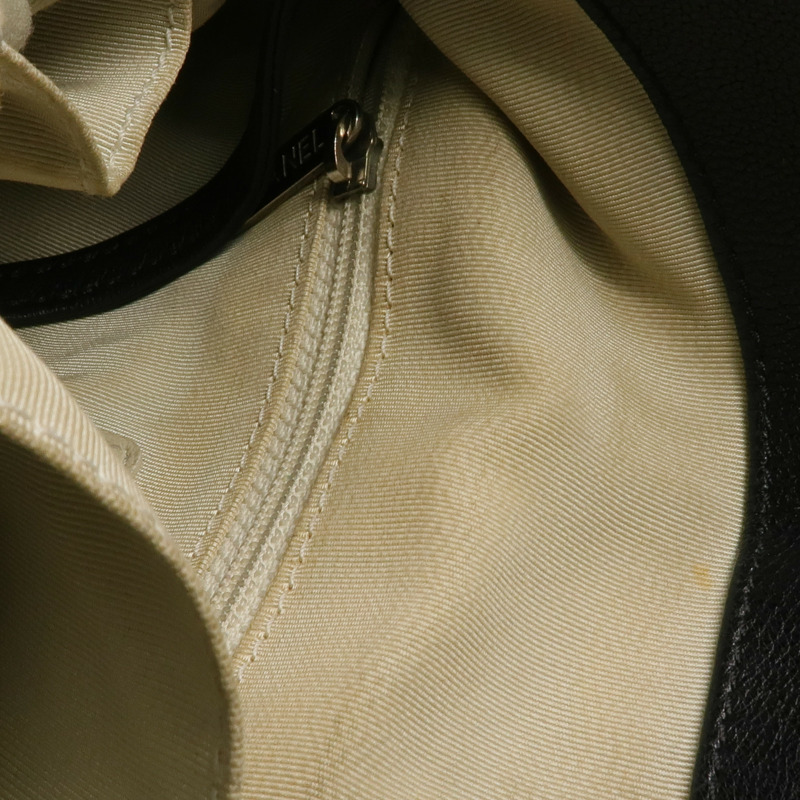 CHANEL 牛皮皮革Shoulder Bag銀扣鏈帶肩背袋-16